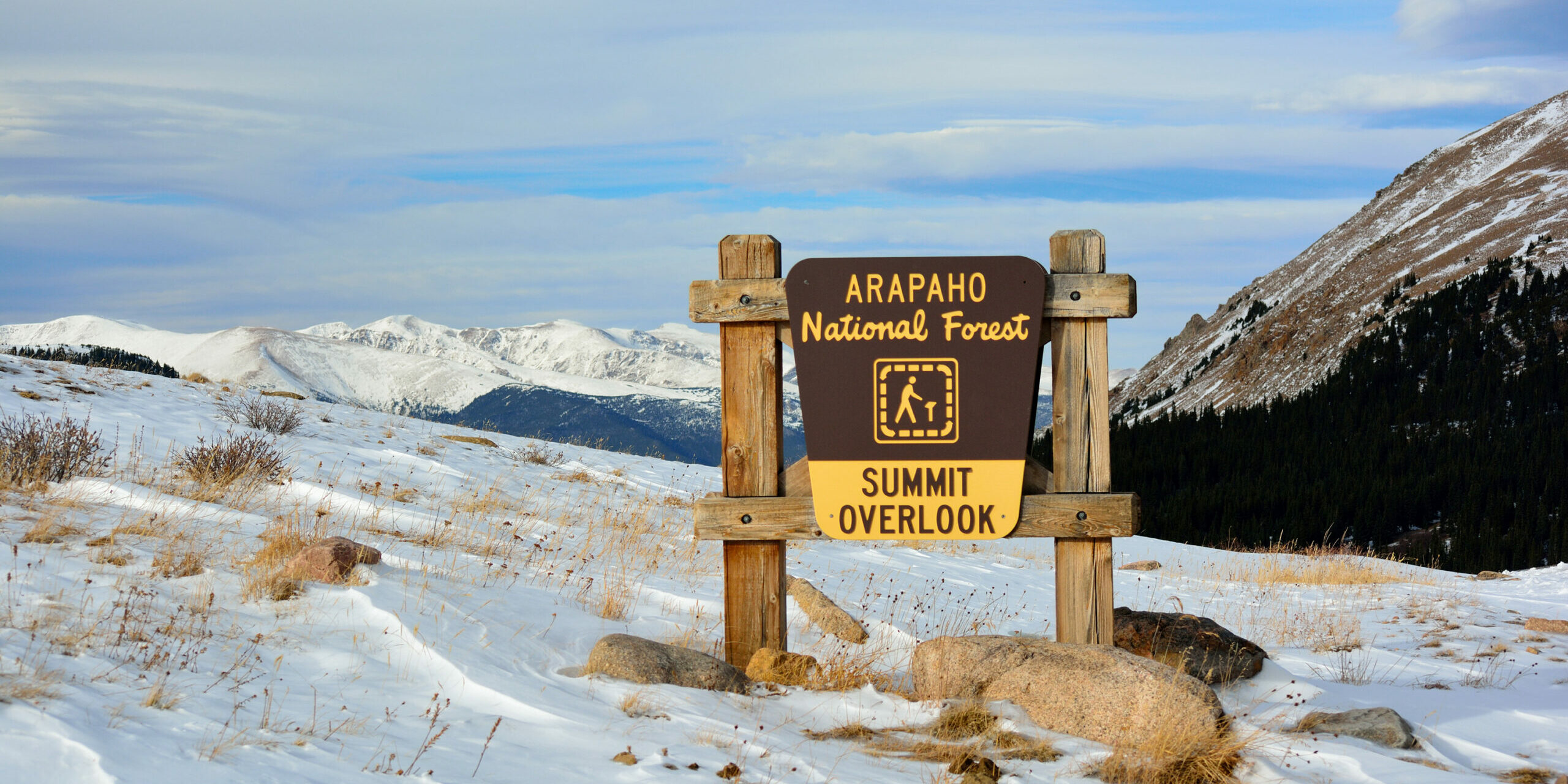 Arapahoe National Forest Scenic Summit Overlook in Colorado