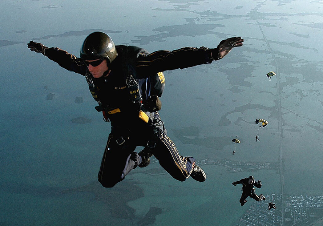 Oceana dam neck skydiving